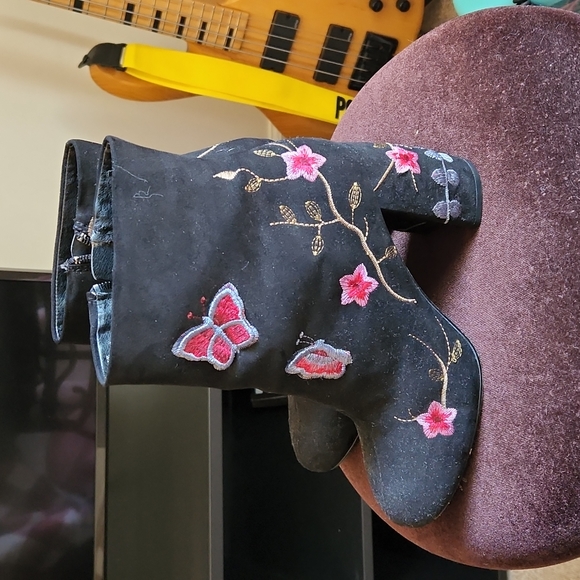 Nanette lepore boots - Picture 2 of 6